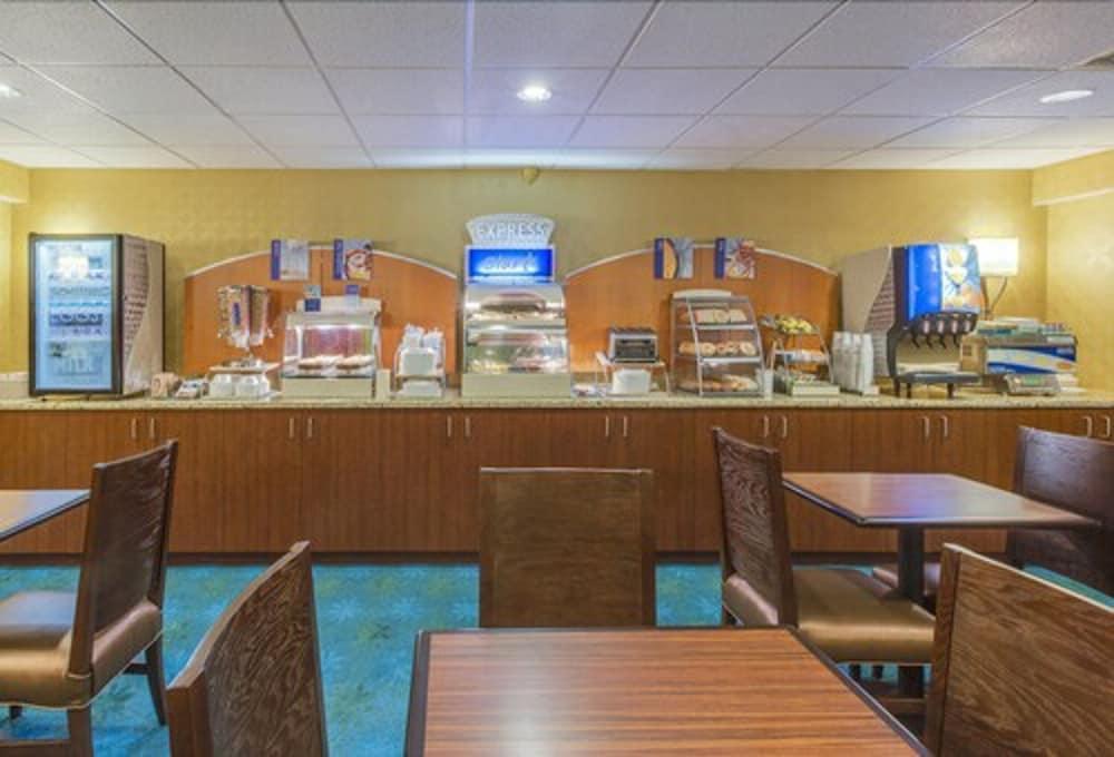Holiday Inn Express Hunt Valley By Ihg Exterior foto